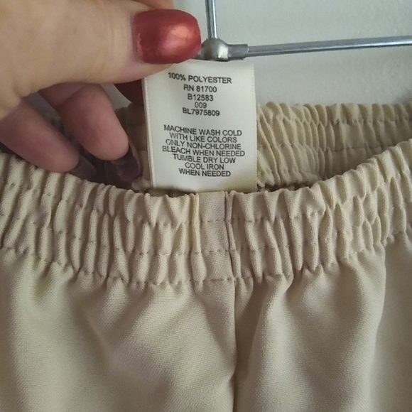 Petite Crop Pants NWOT - Picture 4 of 11